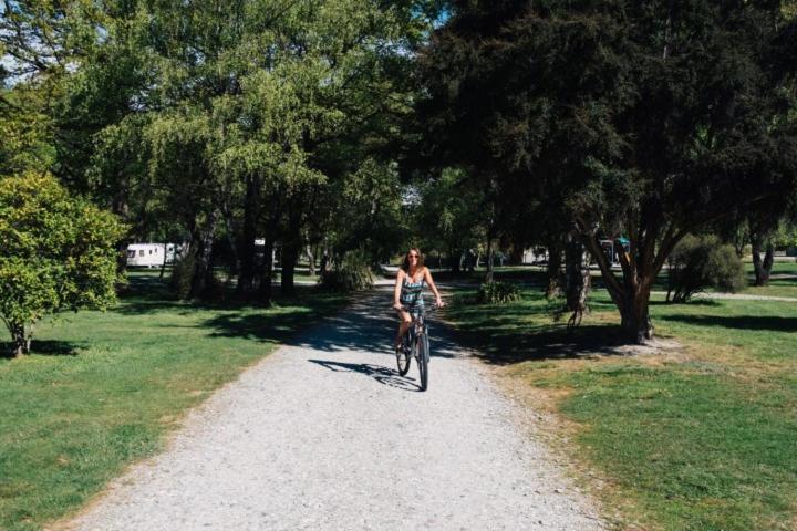 The Camp - Lake Hawea Luaran gambar